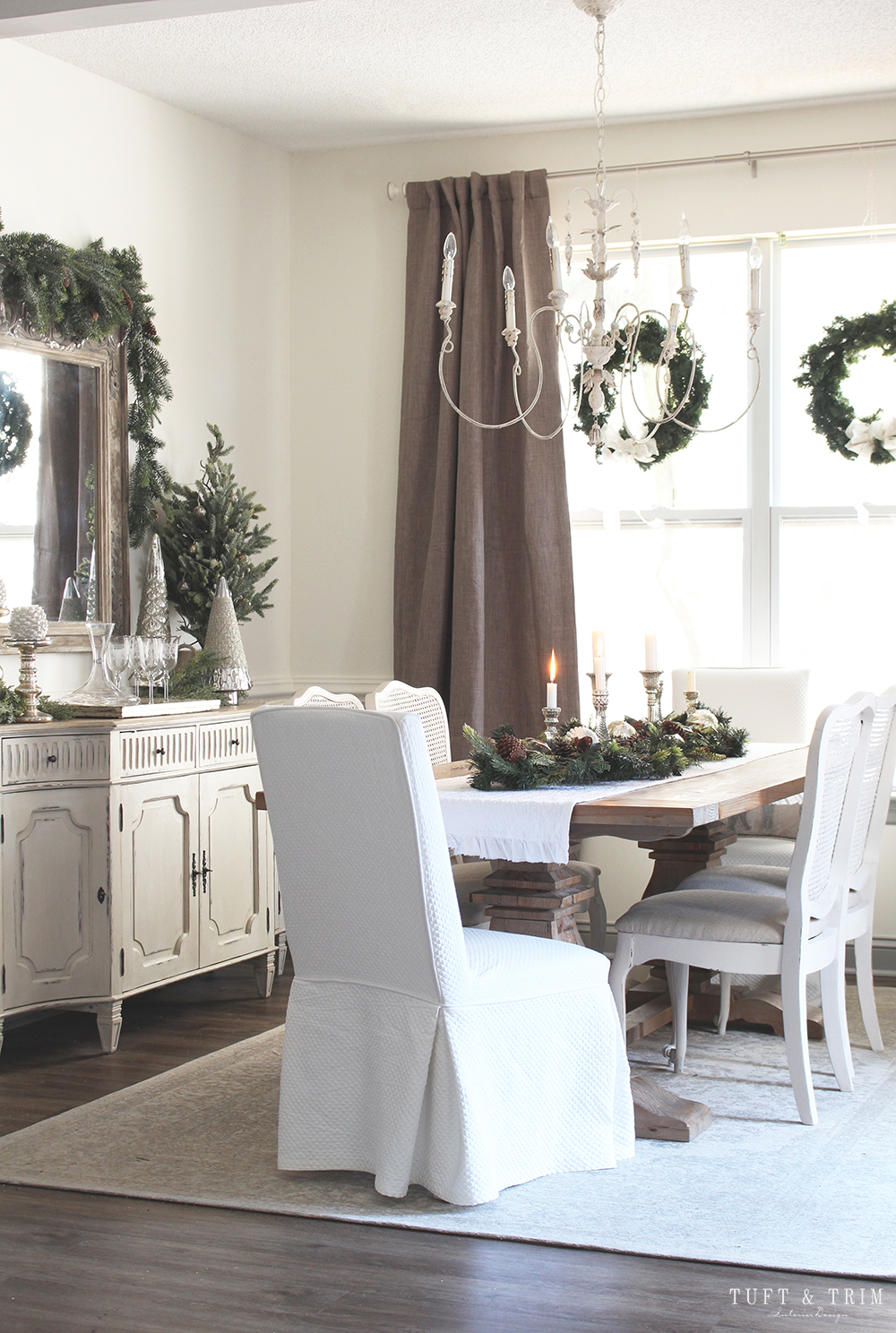 Elegant Christmas Home Tour Part 2: The Dining Room. Visit Tuft & Trim Interior Design for full tour!