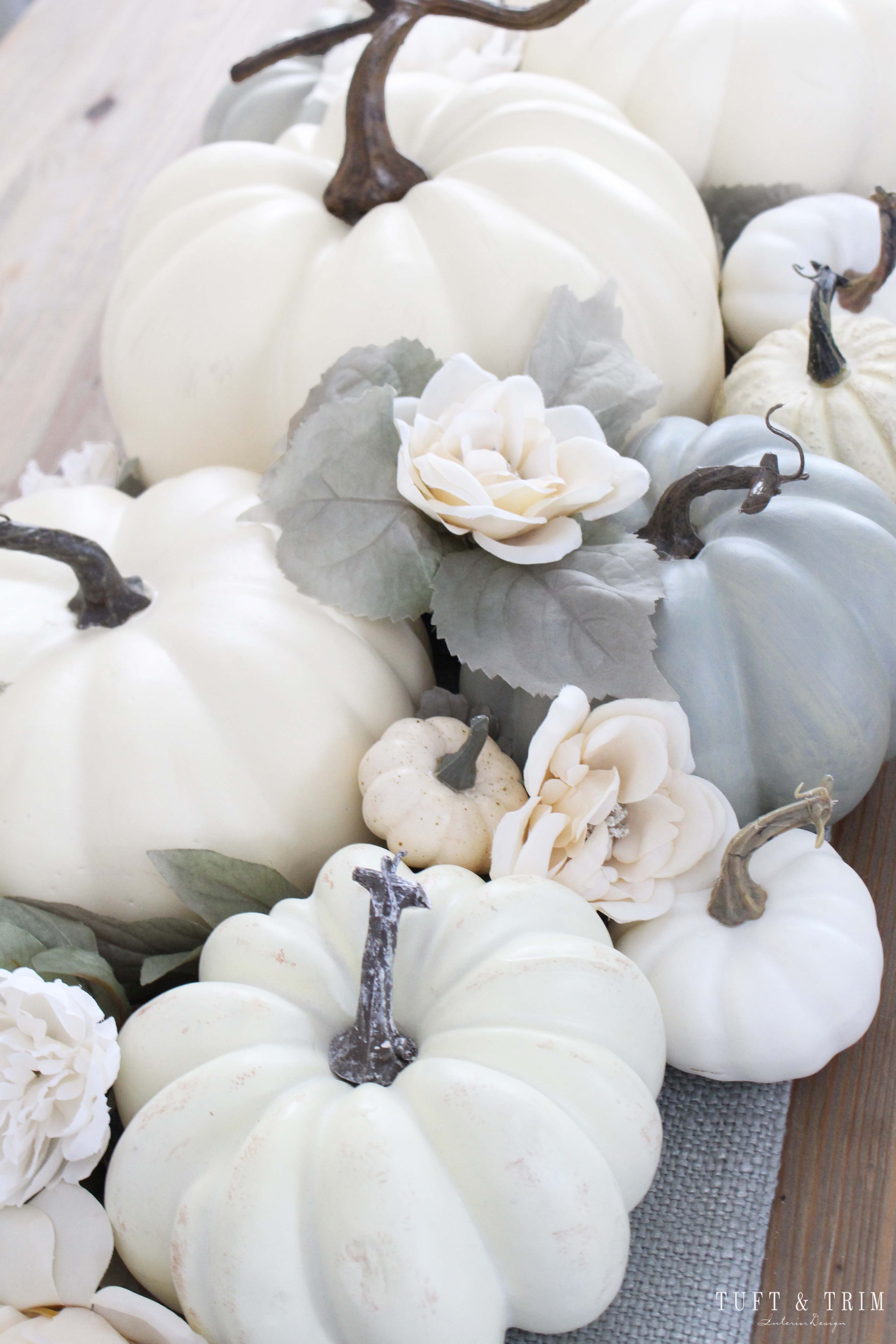Neutral Pumpkin & Floral Fall Centerpiece with Tuft & Trim Interior Design