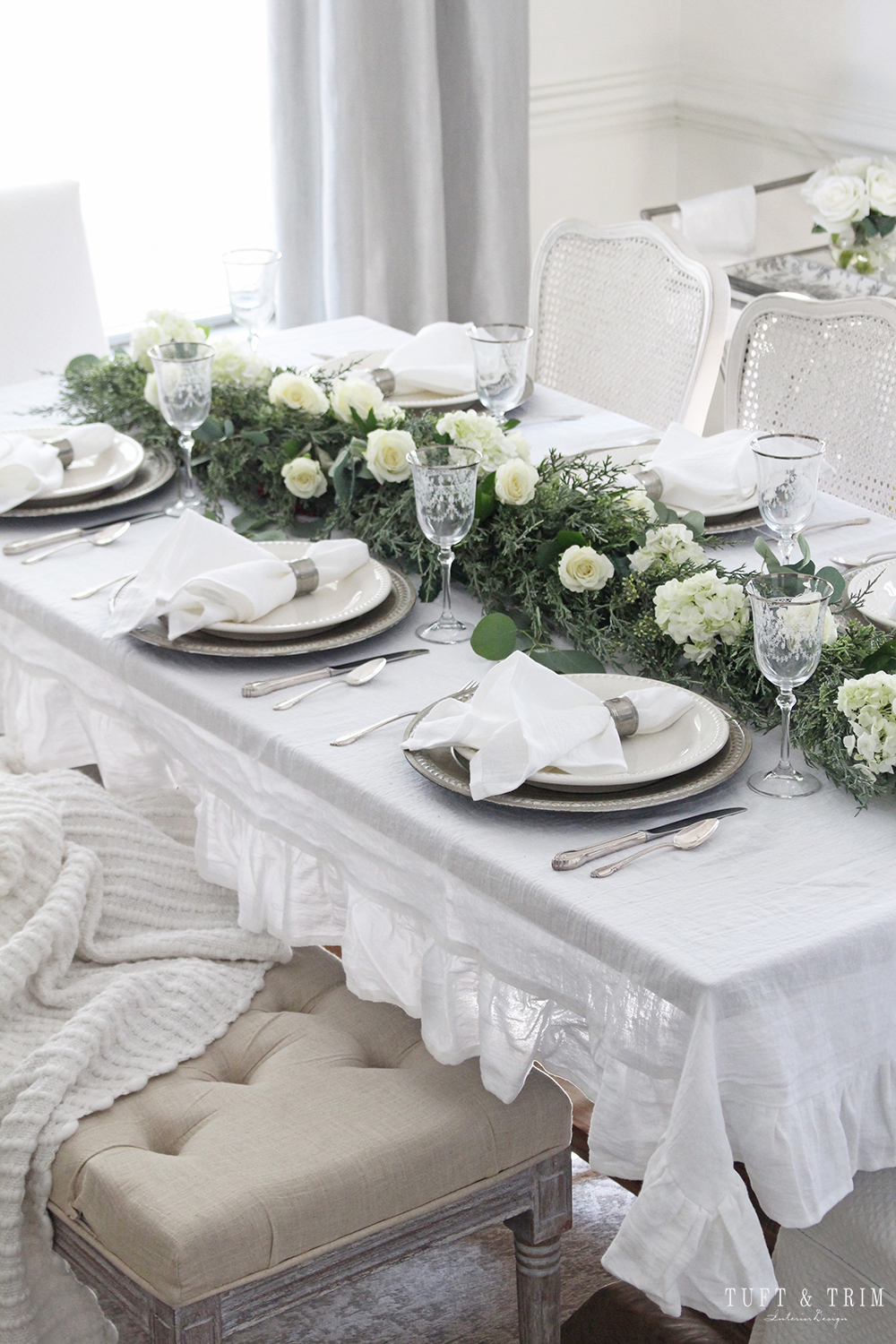 Classic & Elegant White Christmas Tablescape with Tuft & Trim Interior Design
