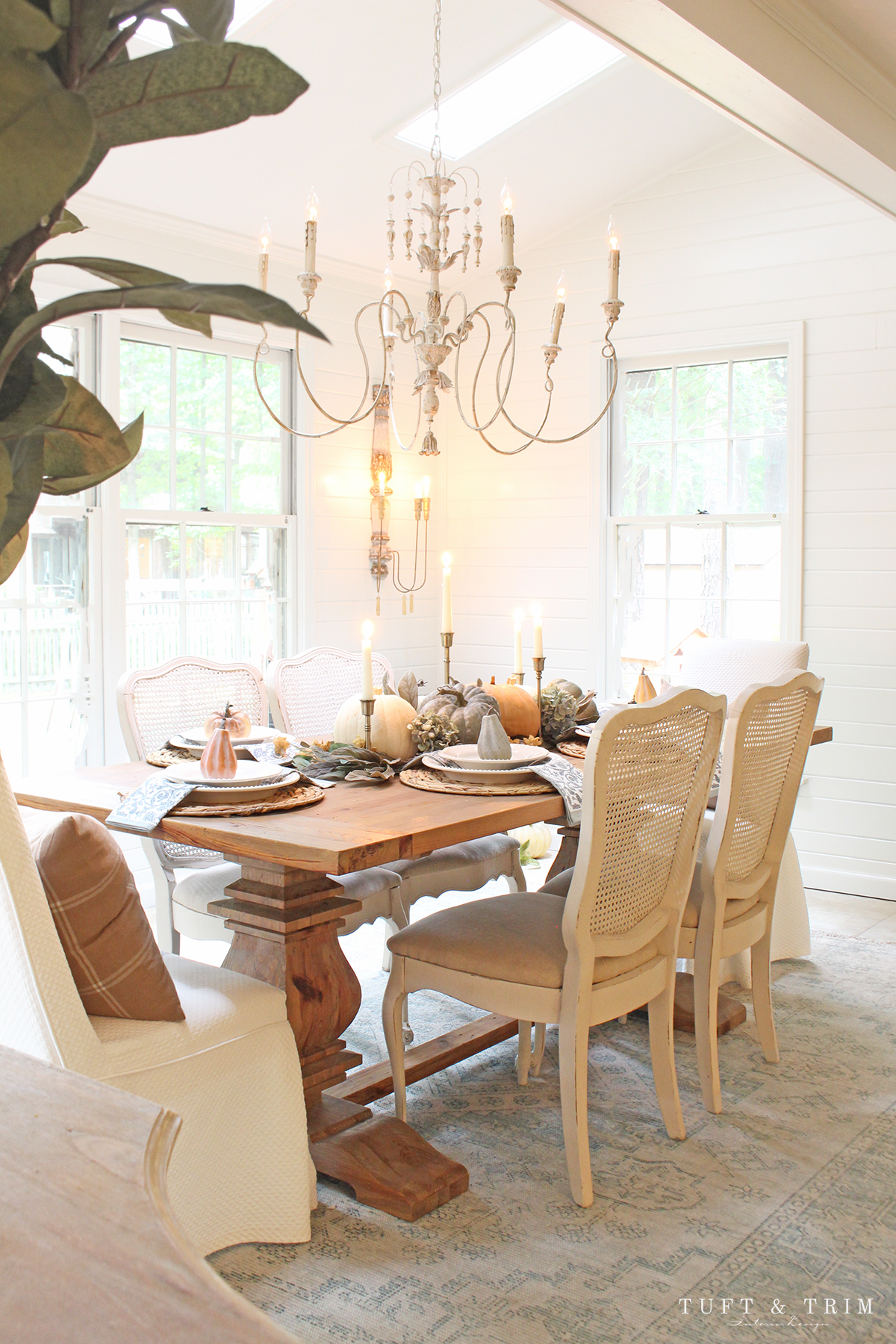 Creating an Elegant & Effortless Fall Centerpiece with Tuft & Trim Interior Design