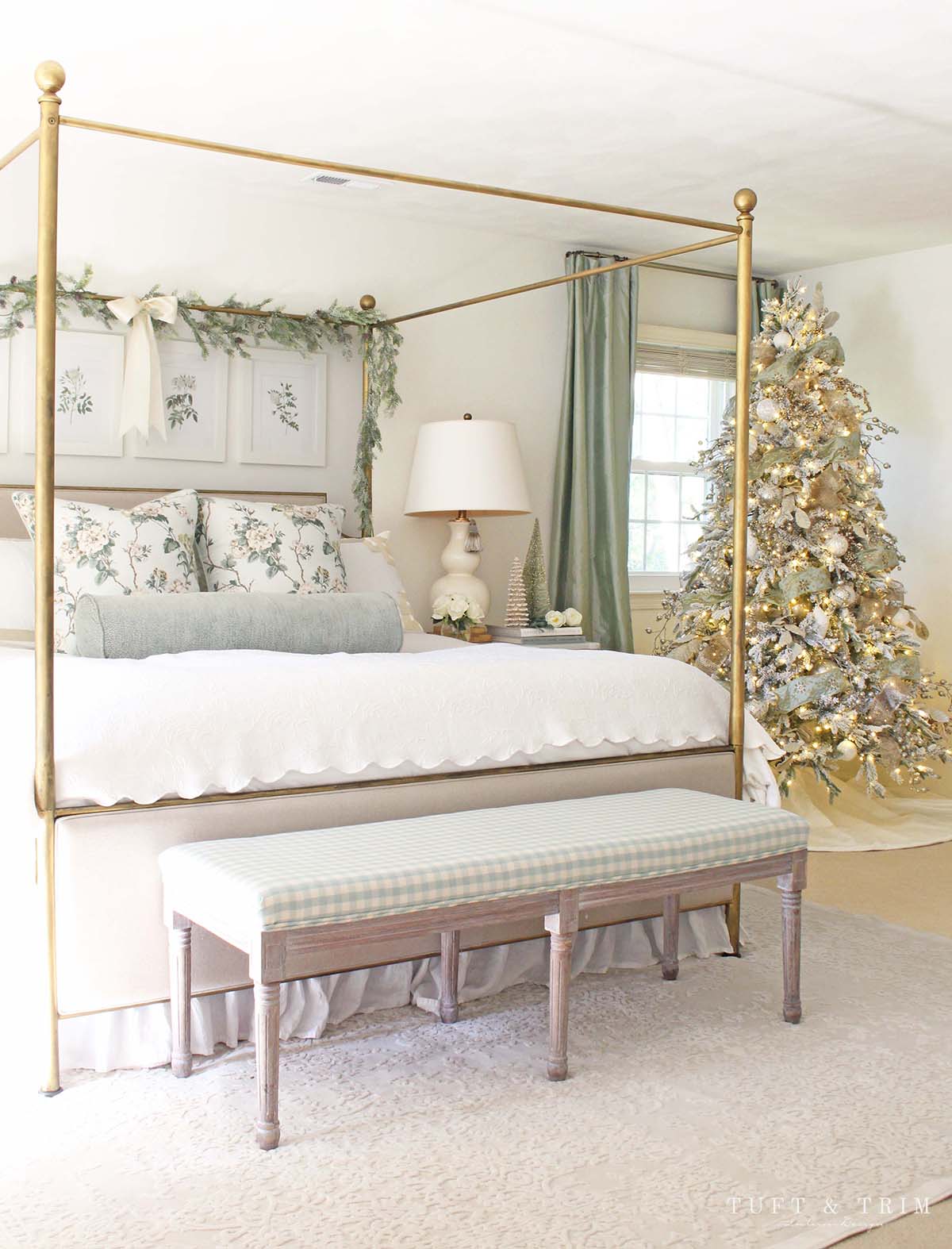 Elegant Sage & Champagne Gold Christmas Tree - Tuft & Trim