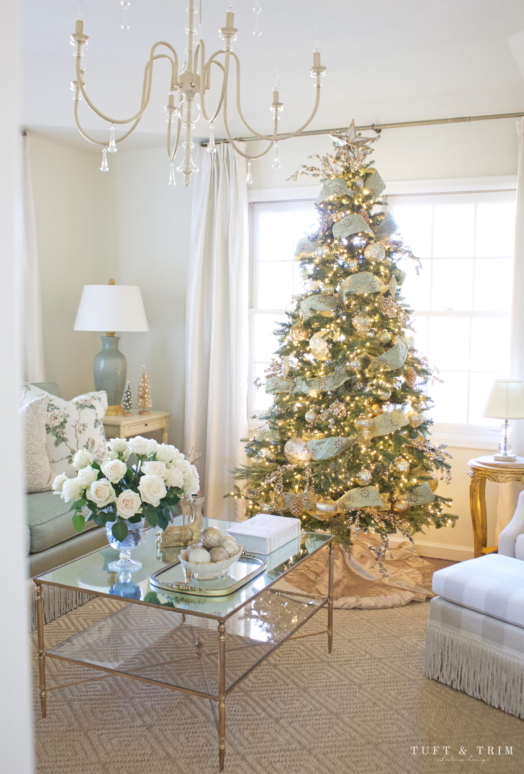 Timeless Holiday Elegance with Tuft & Trim Interior Design