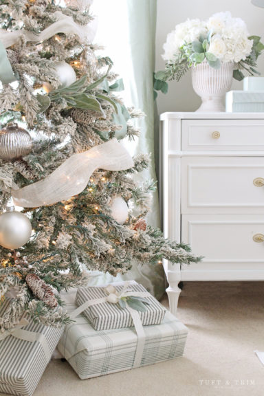 Classic & Chic Holiday Bedroom - Tuft & Trim