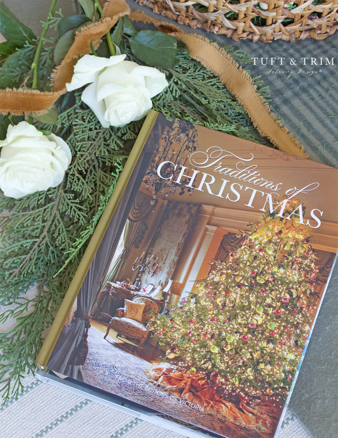 Christmas Home Tour: Holiday Magnolias - Tuft & Trim