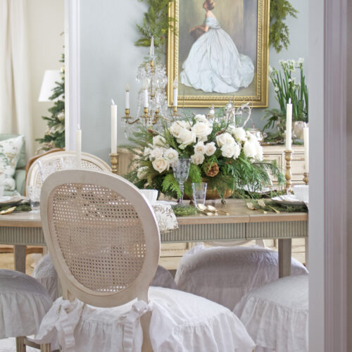 Holiday Table with Ivory Roses & Gold Toile